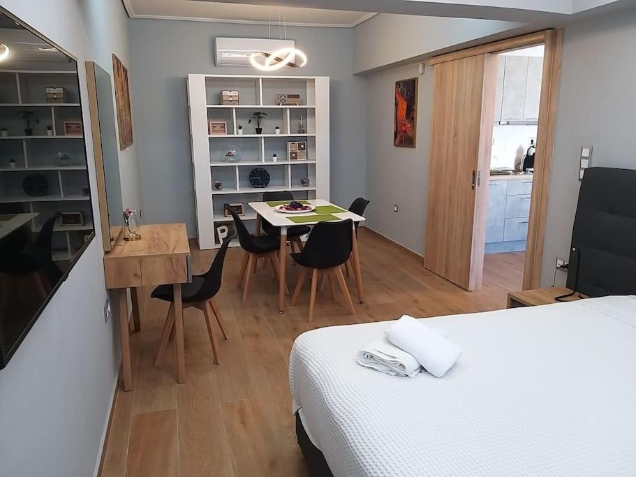 Urban House Aiolou Apartment Athena Bagian luar foto